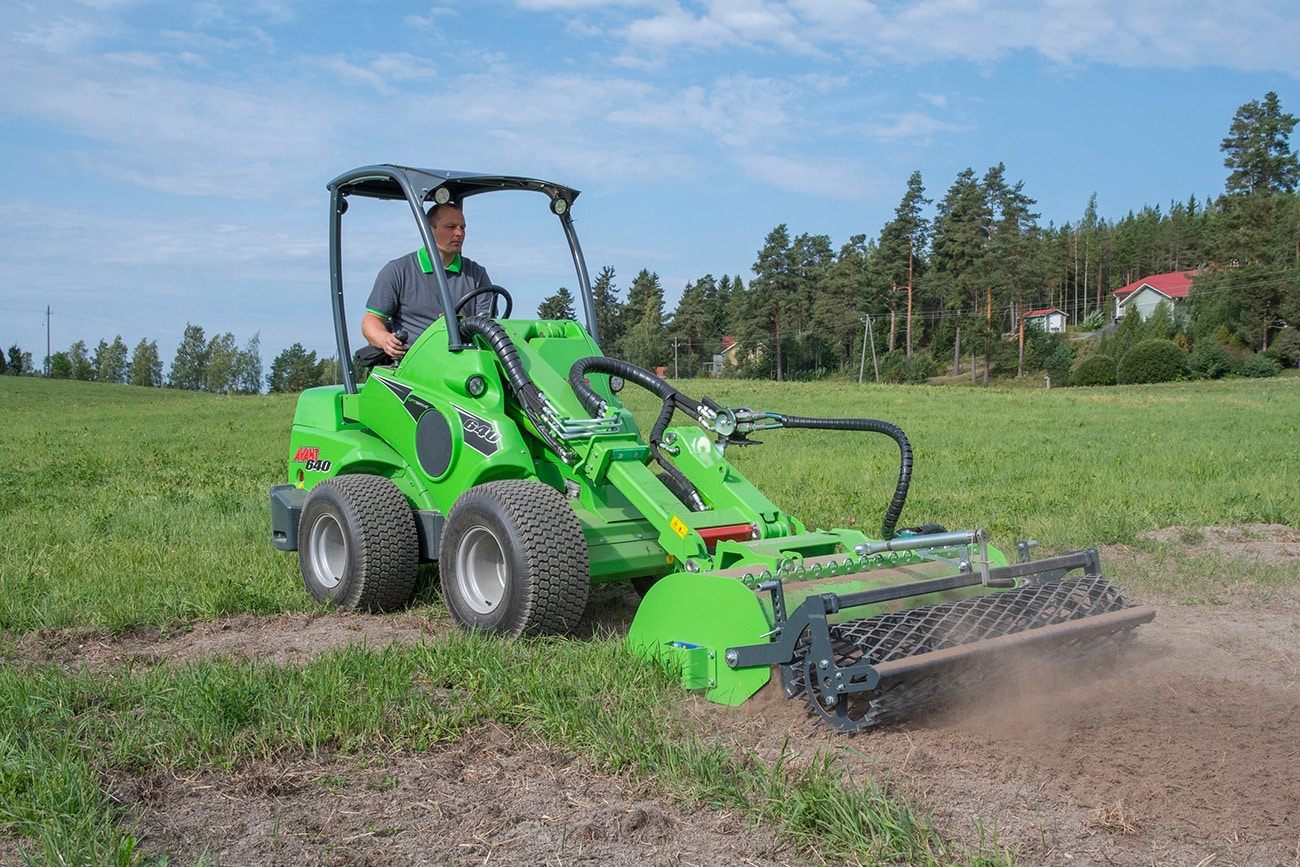 A37430-Rotary-hoe-1500-work-1