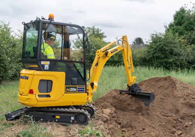 BIA-komatsu-01-(0)
