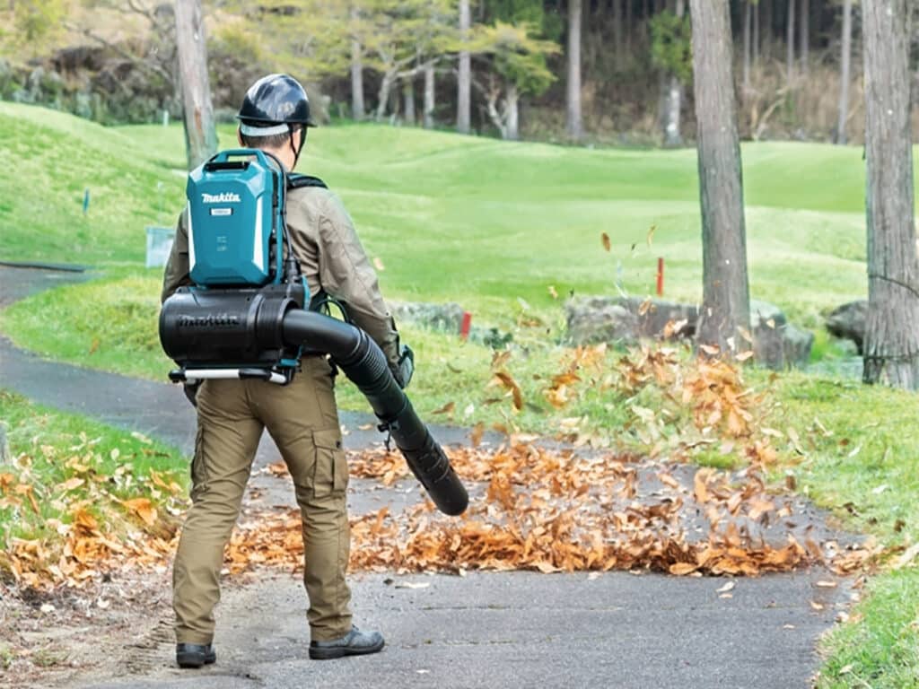 Les machines sur batterie également de plus en plus populaires parmi les professionnels du jardinage