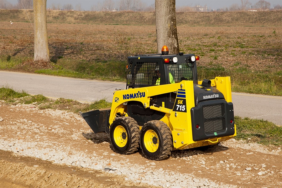 Le retour en force de Komatsu sur le marché des chargeuses compactes