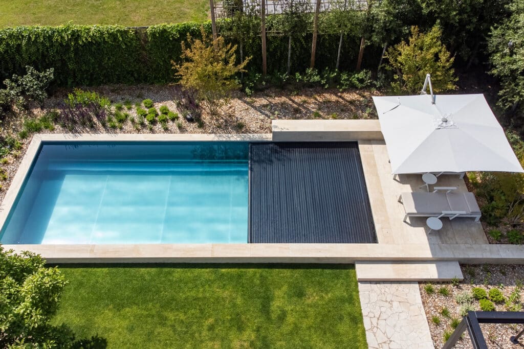 Pourquoi de plus en plus de constructeurs de piscines optent pour Pool Cover Systems 1