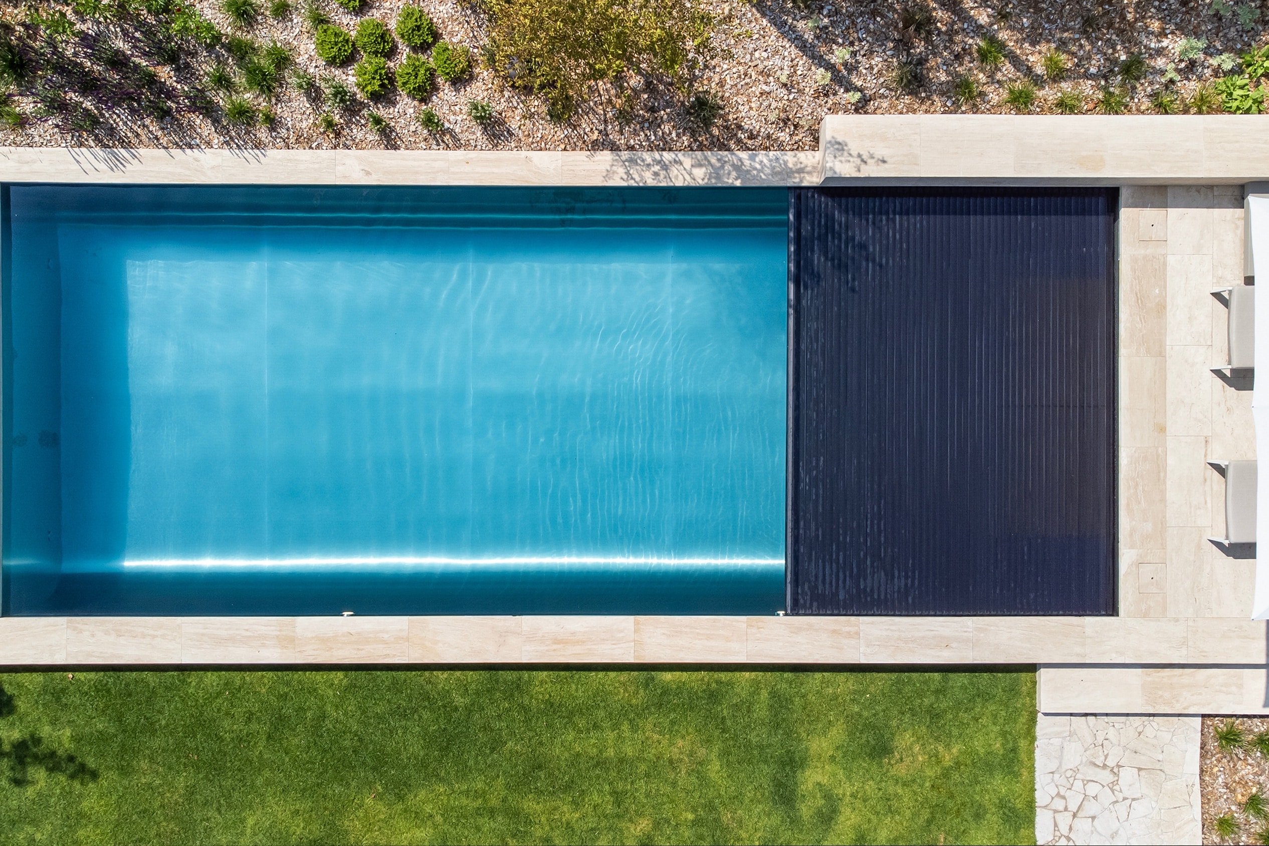 Pourquoi de plus en plus de constructeurs de piscines optent pour Pool Cover Systems 5