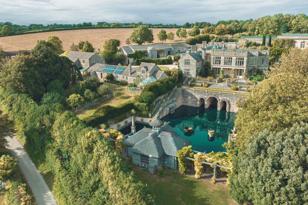 Jardins exceptionnels et technologie sur batterie: immersion à Euridge Manor 4