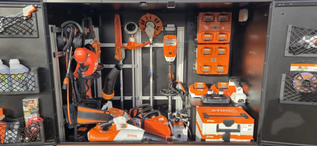 Le vélo cargo électrique STIHL, équipé pour les professionnels, offre une solution d’accès durable et rapide aux centres-villes et zones zéro émission 2