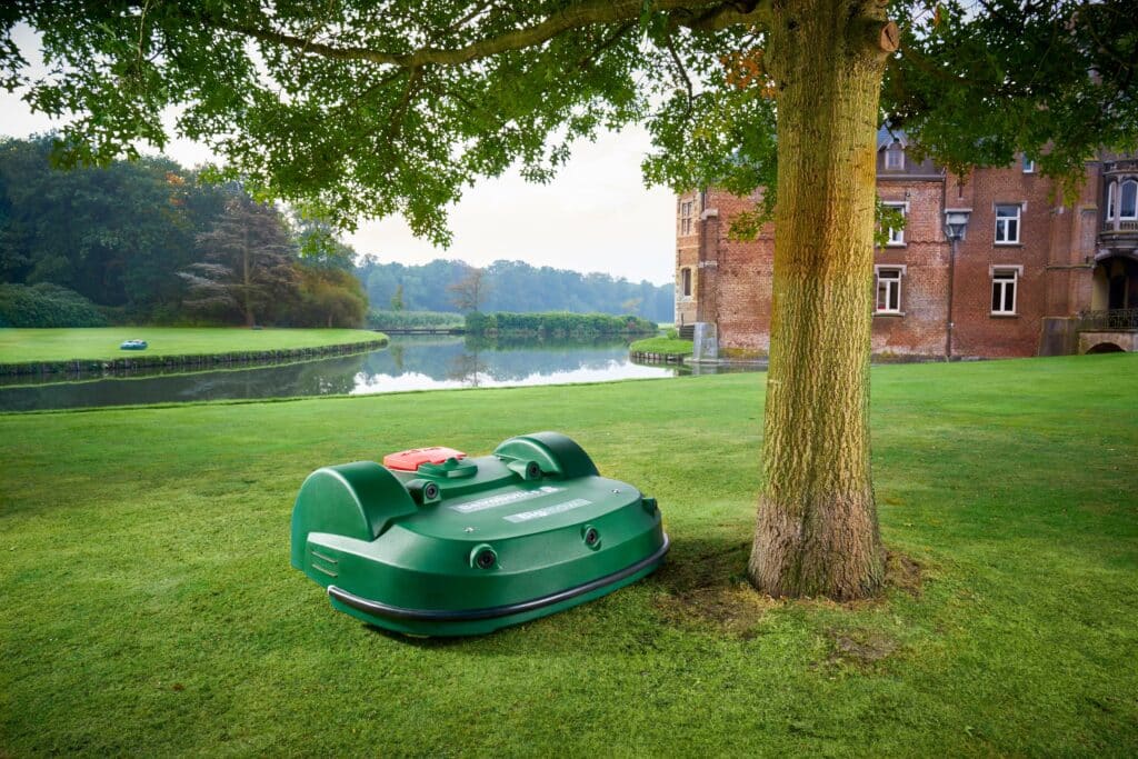 Gestion optimisée de l’entretien des parcs et jardins grâce aux robots tondeuses 1