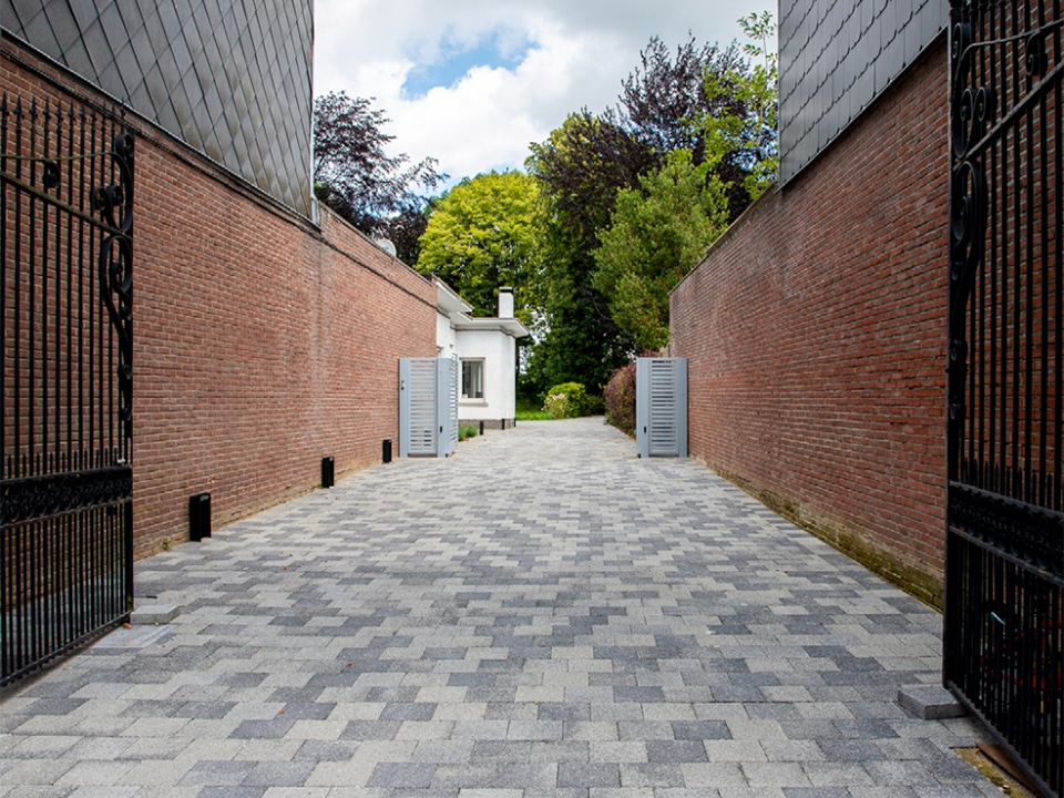 Nieuwe waterdoorlatende oplossing voor oprit en terras