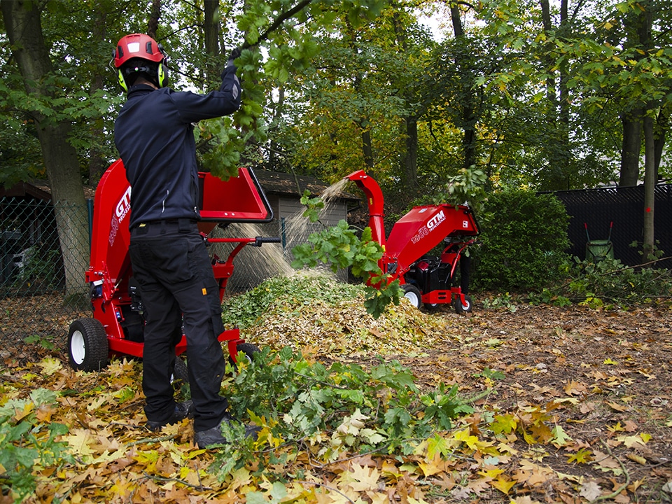 NIEUWE ‘WHEEL DRIVEN’ HOUTVERSNIPPERAARS VAN GTM PROFESSIONAL VERLICHTEN HET WERK VAN VELE BOOMVERZORGERS EN HOVENIERS.