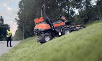 HU—P-524XR-EFI-Frontmower