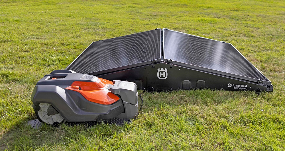 Solar Charger press picture 1 1