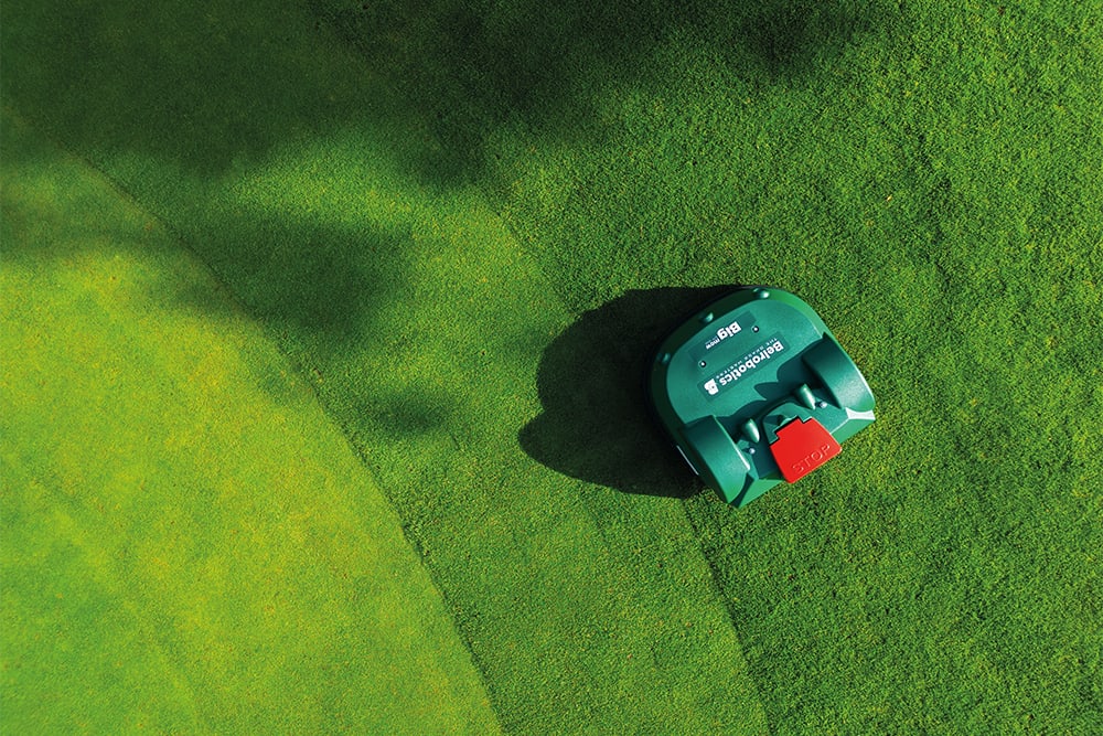 Yamabiko pakt uit met RTK-GPS-technologie voor robotmaaiers van golfterreinen