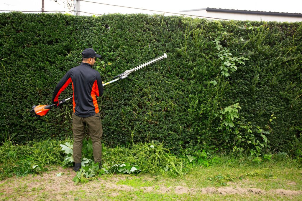 Nieuwe professionele ECHO-heggenscharen van Yamabiko bij EuroGarden