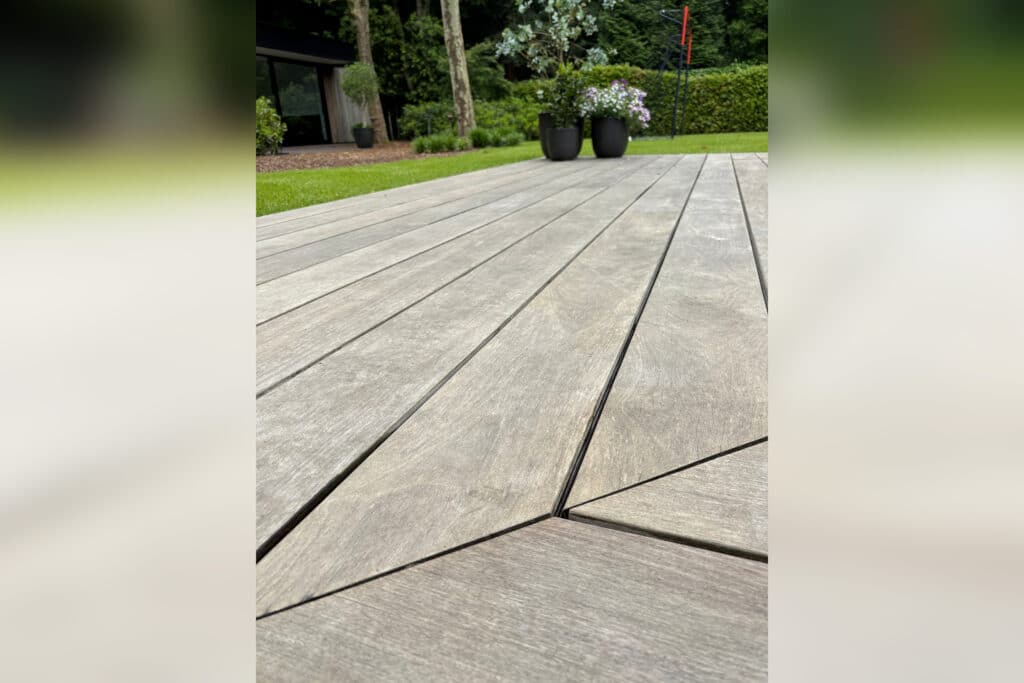 TERRAX Grondschroef zet nieuwe standaard voor duurzame tuinfunderingen