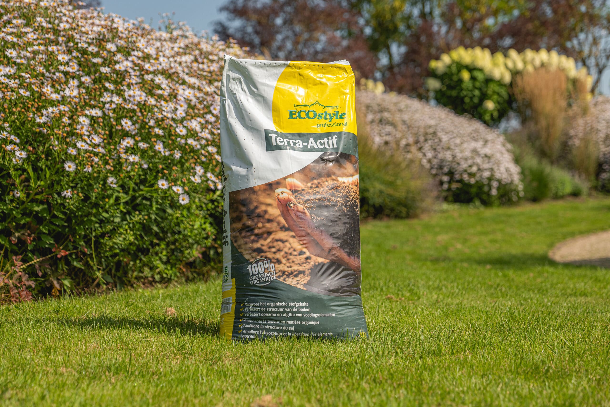 Ecologische bodemverbeteraar Terra-Actif van ECOstyle versterkt stedelijke en professionele groenprojecten 1