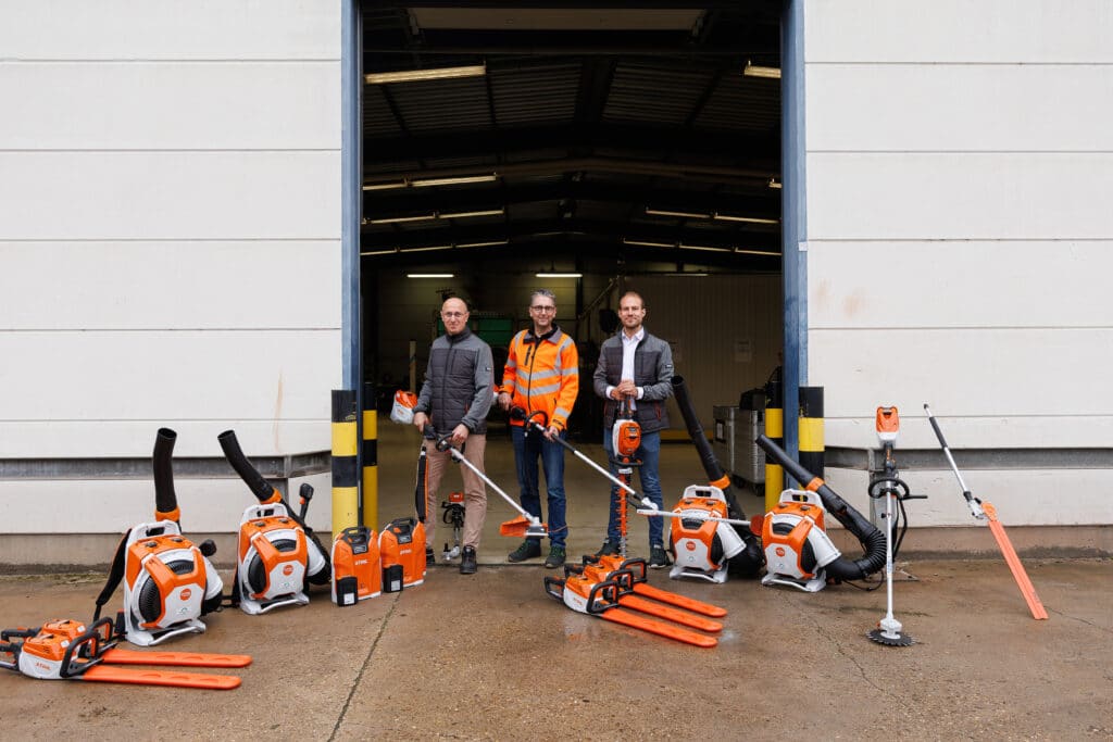 Maatwerkbedrijf Bewel schakelt over op elektrische tuinmachines: 100% accu in groenonderhoud 3